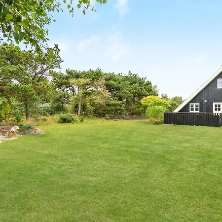 Three-bedroom Holiday In Vakantiehuis